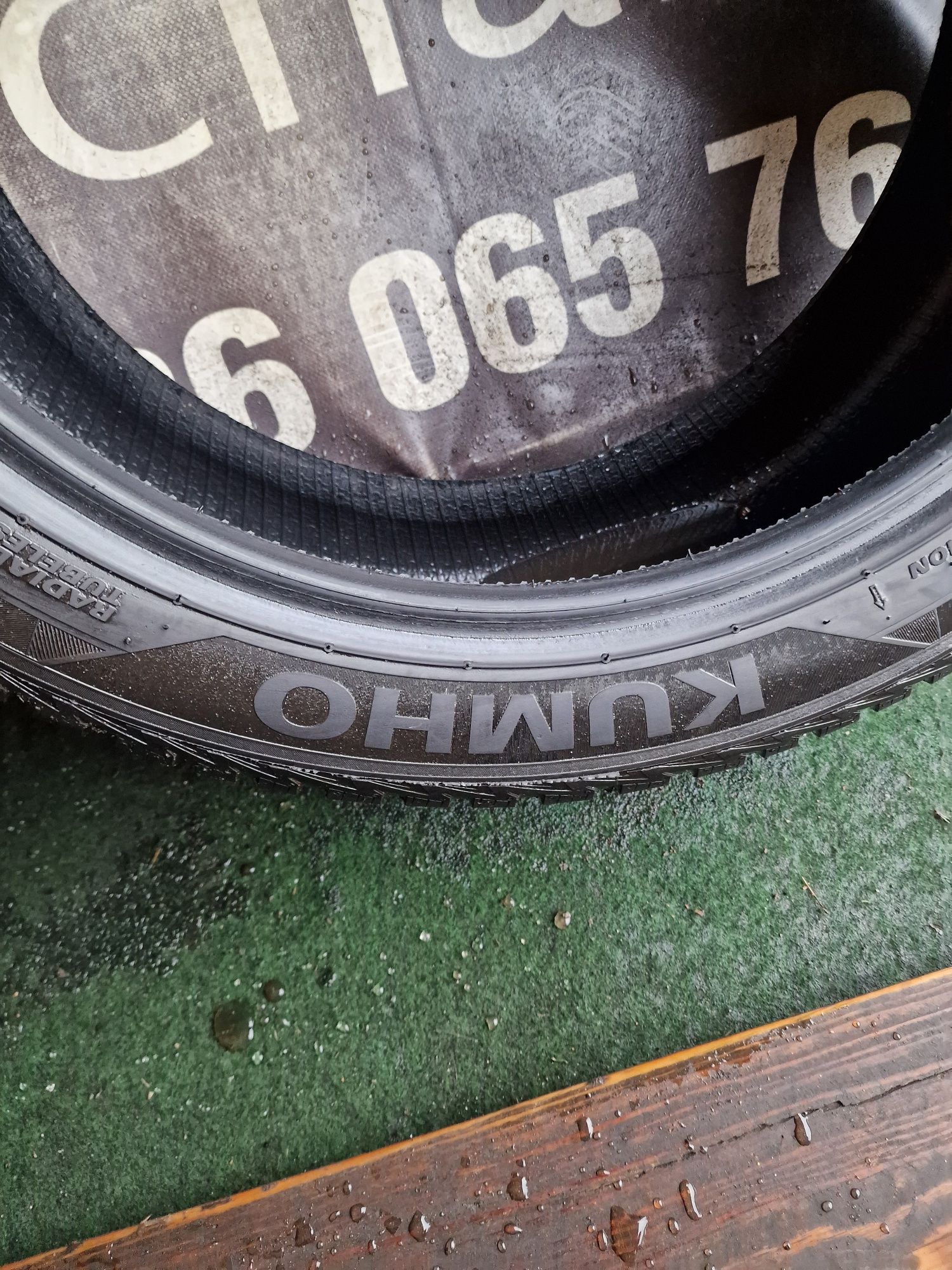 Opony Całoroczne 225/45/18 Kumho 2021