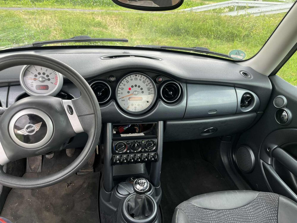 Mini cooper 2003r.