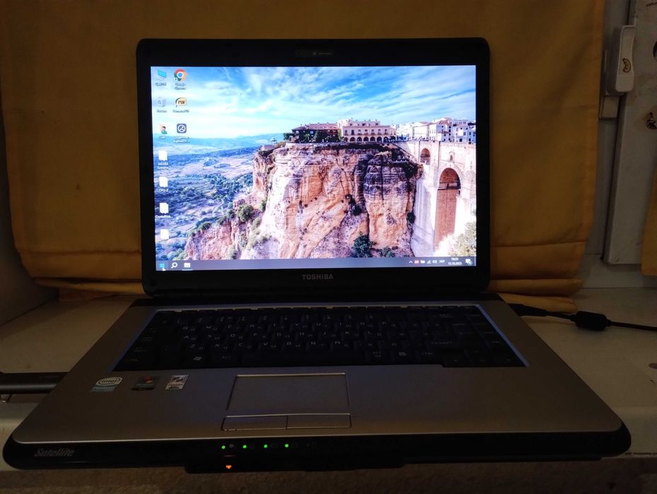 Ноутбук Toshiba Satellite L300