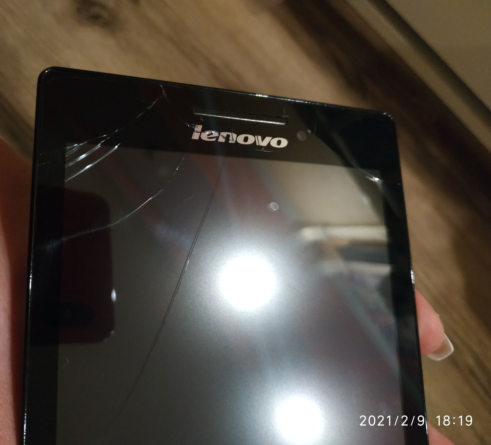 Планшет Lenovo TAB 2 A7-20F