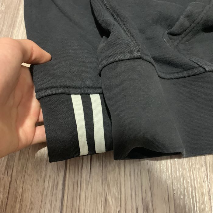 Худі adidas , розмір M-L але оверсайз, чорна, з логотипом спереді
