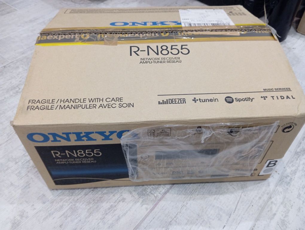 Amplituner Onkyo R-N855 + pilot RC-952S + pudełko + instrukcje