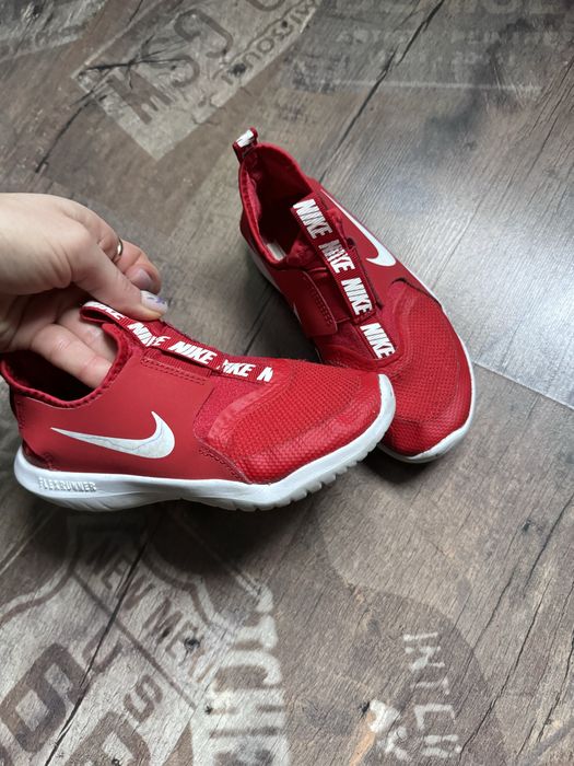 Обувь на девочку 30-32 р