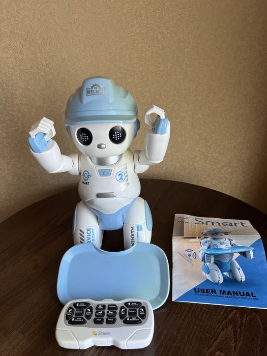 Робот на пульті керування