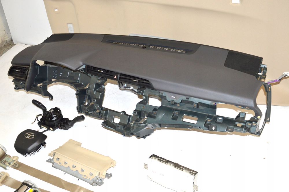 Toyota Camry 70 безопасность: подушка, шторка, ремни, торпеда РАЗБОРКА
