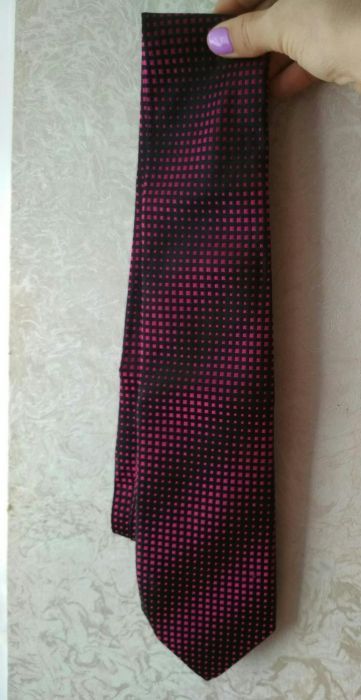 Продам чоловічу краватку Pierre Cardin . Нова.
