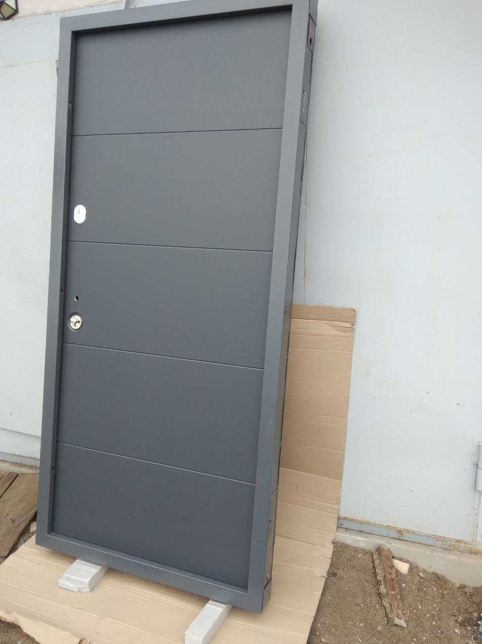 Вуличні двері «Ліберта», 1.8 мм сталь, 960х2050, ліві.