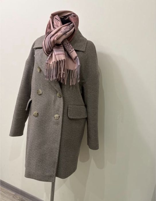 Пальто жіноче з кишенями