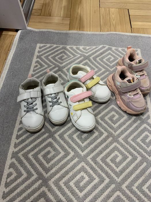 Кросівки на дівчинку, взуття в Чудовому стані