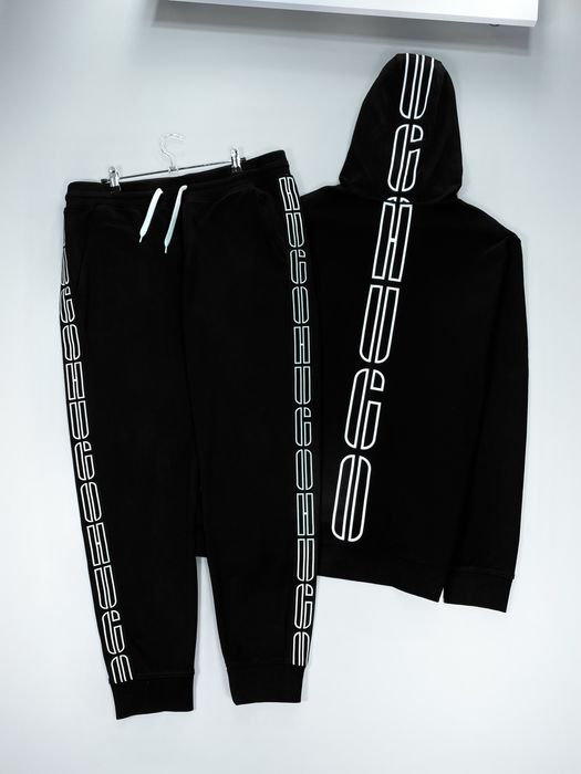 Спортивный костюм Hugo Boss на лампасах спортивний костюм