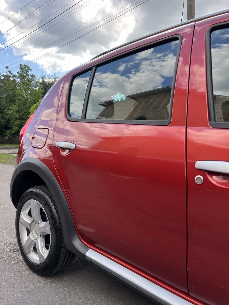 Dacia Sandero STEPWEY без пробігу по Україні Кондицiонер