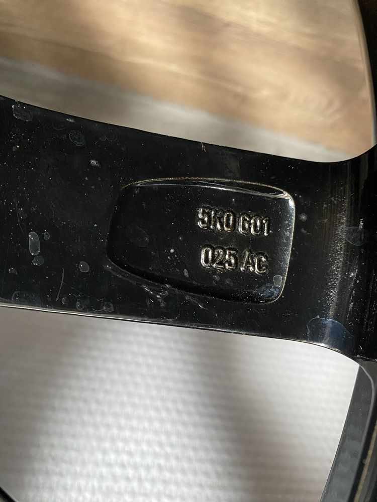 Диск 18' 5х112 Golf GTI Serron 5K0601025AC