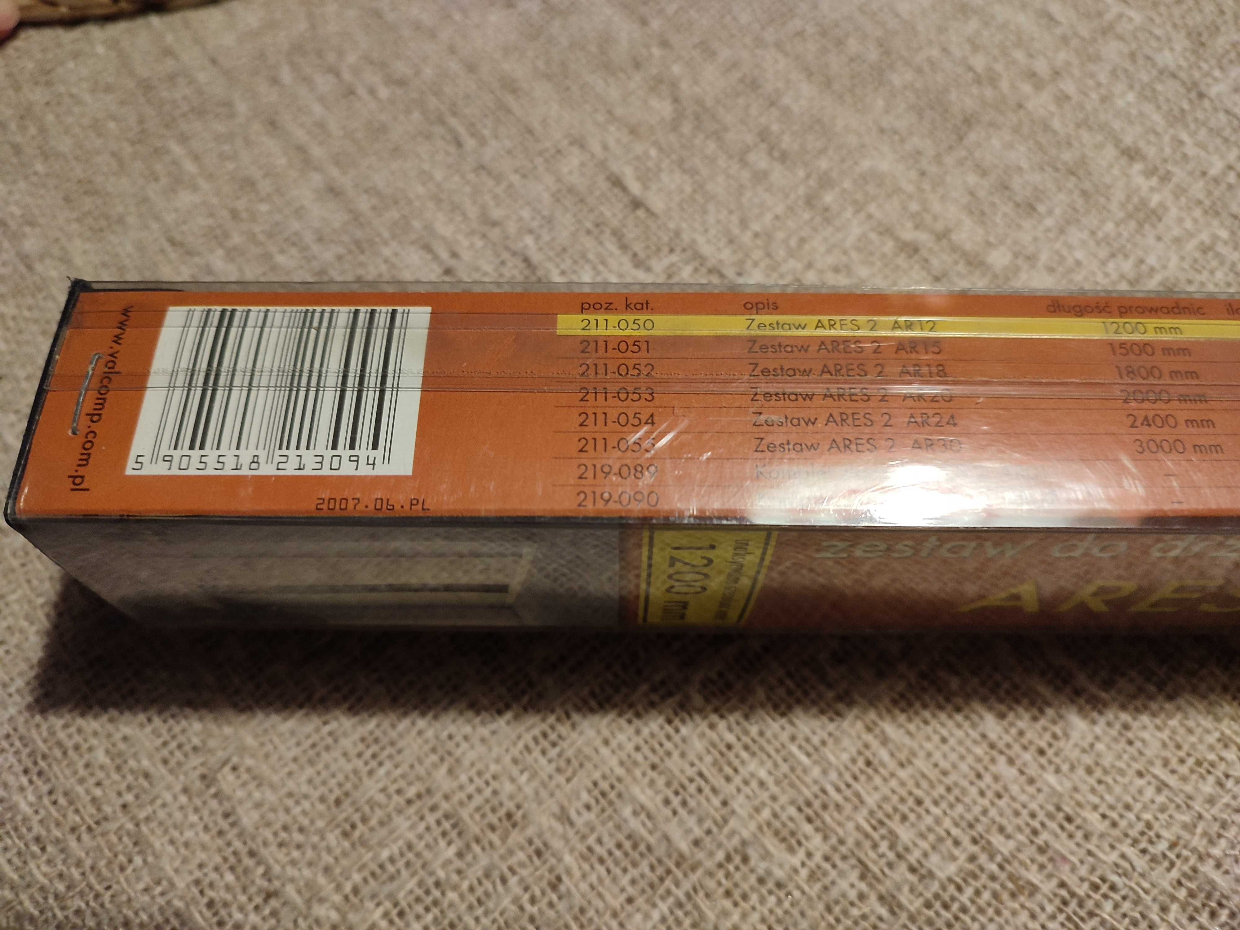 Zestaw do drzwi przesuwnych ARES 2/120cm/70kg (prowadnice + rolki)