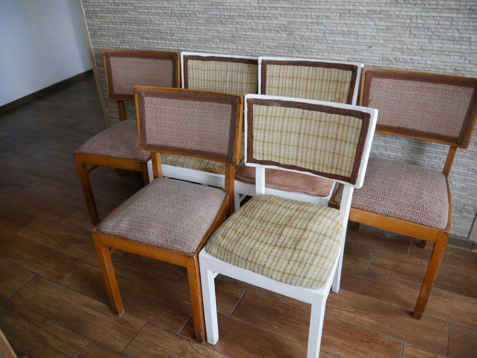 6 starych drewnianych krzeseł
