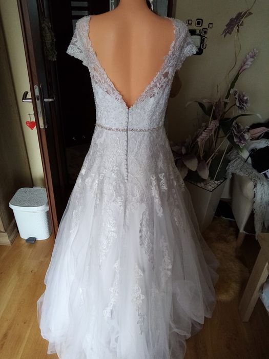 Suknia ślubna biała