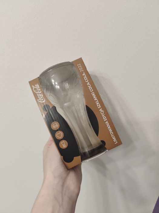 Kolekcjonerska brązowa szklanka z serii McDonalds z 2022 roku