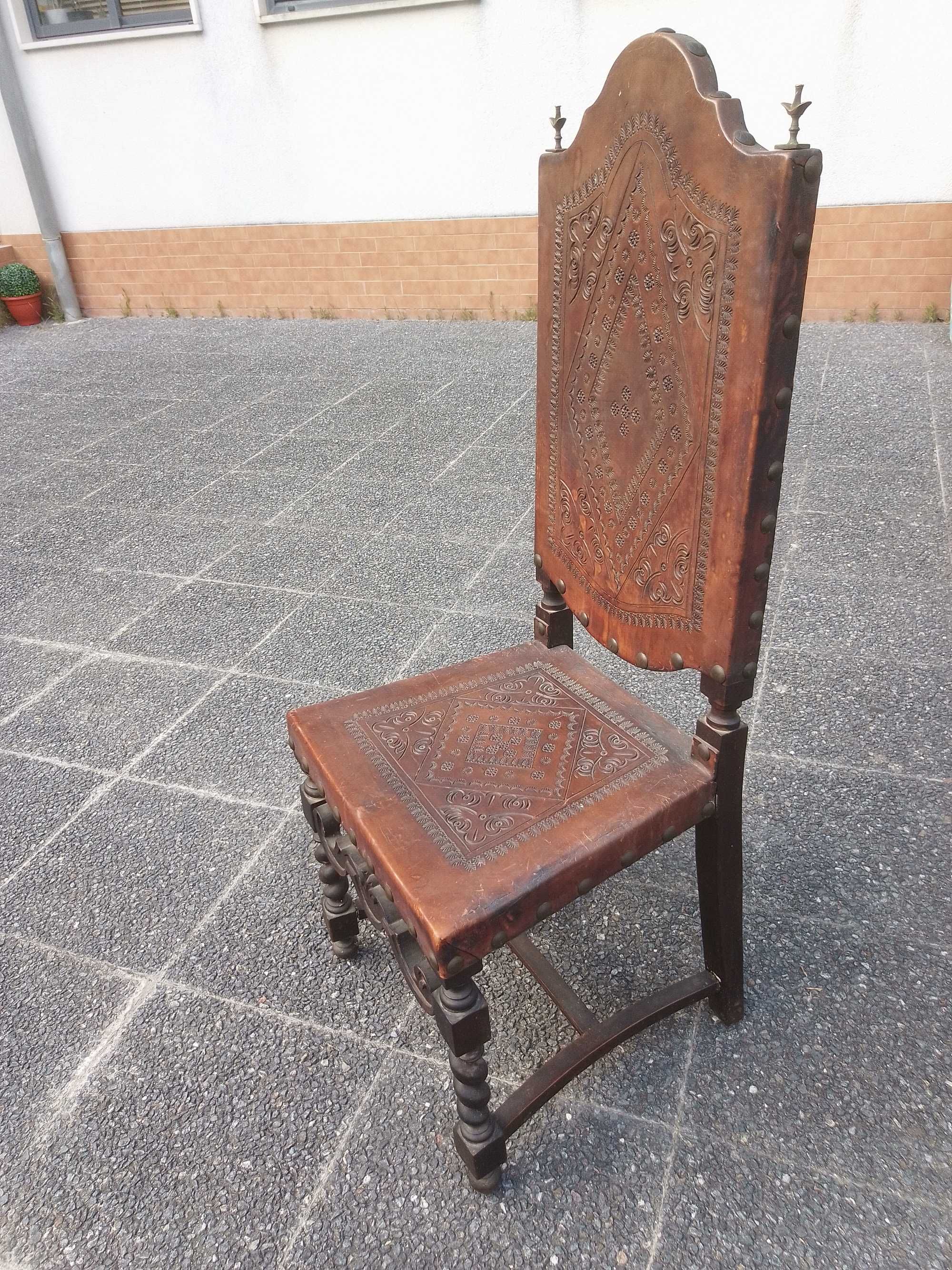 Mesa dos cardeais