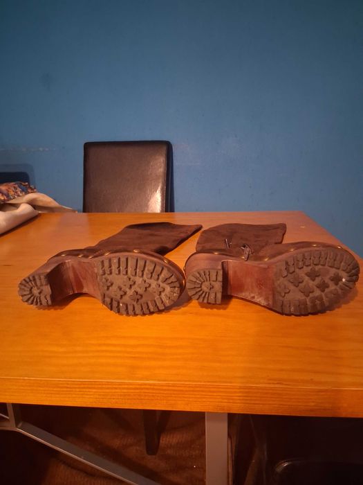 Botas tipo Xuz, over the knee, Pele/camurça