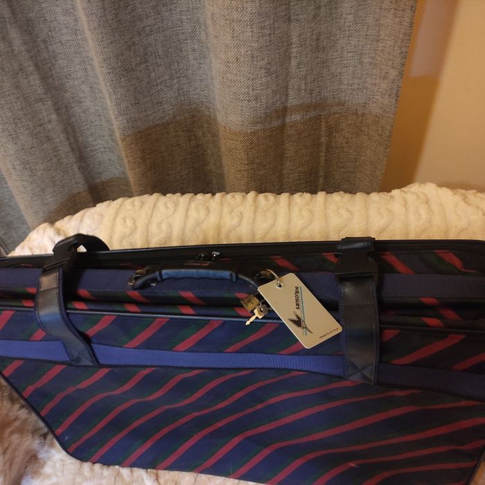 Чемодан , валіза, Італія