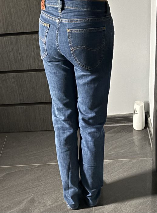 Jeansy Straight Lee