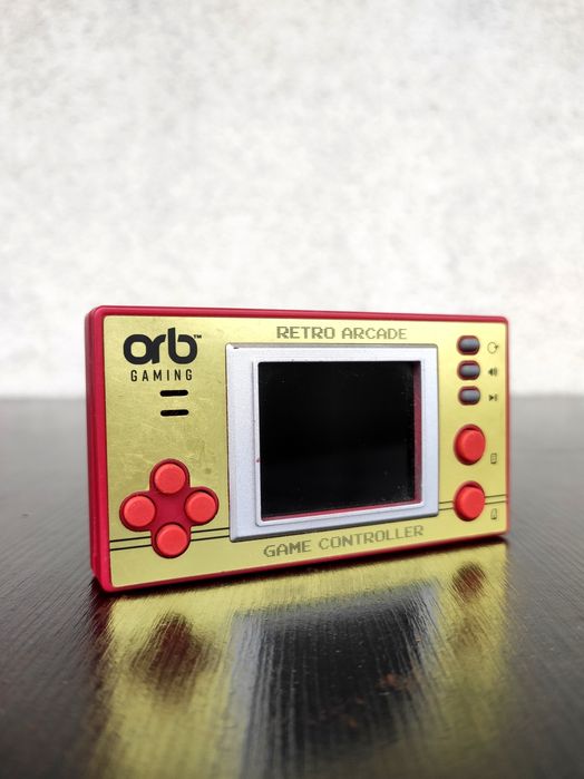 Mini Retro Games Console.