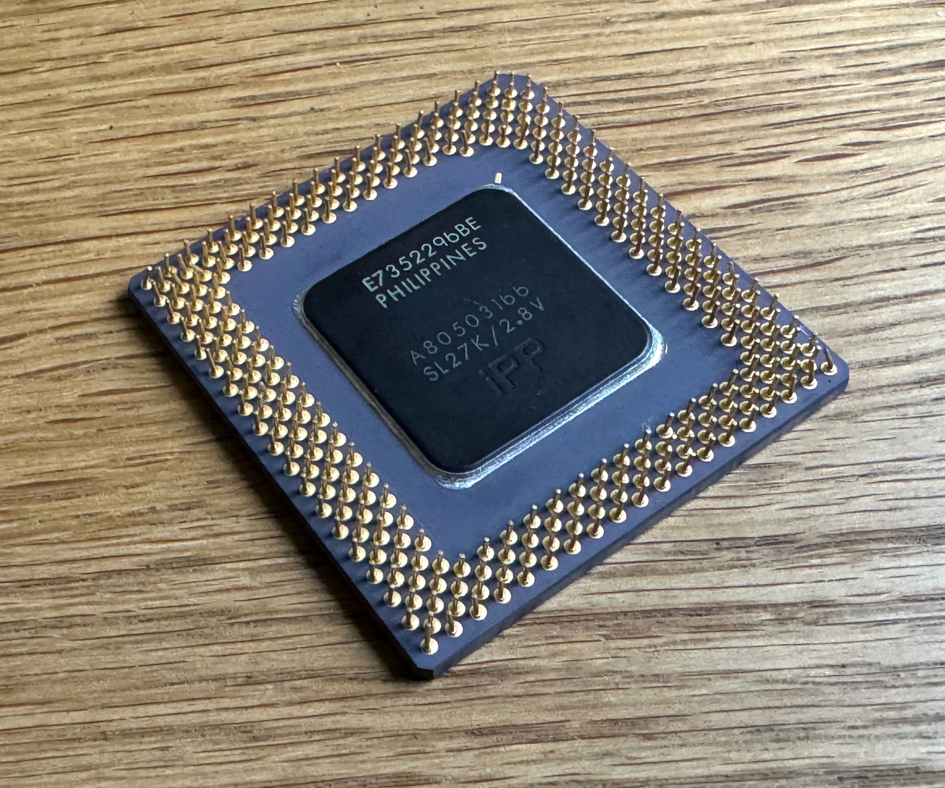 Procesor Intel Pentium MMX 166Mhz