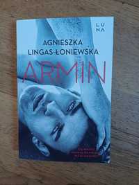 Nowa książka - Armin
Okładka miękka
280 stron
2024
Cena okładkowa - 44