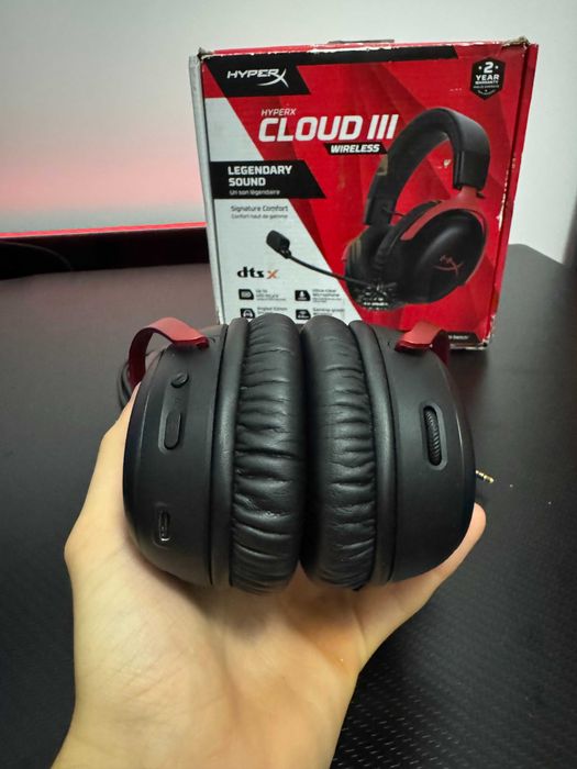 HyperX Cloud III Wireless