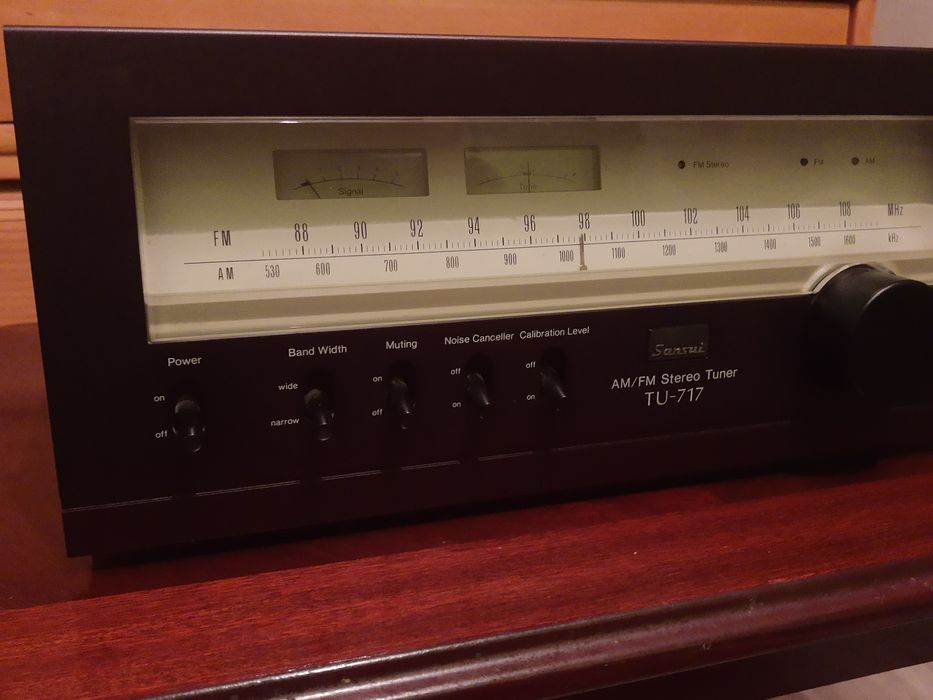 Sansui TU-717 tuner AM FM