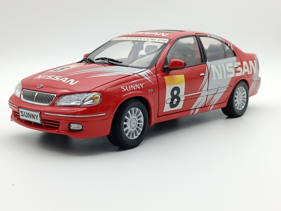Nissan sunny 2004 car champion 1:18 Auto art minichamps