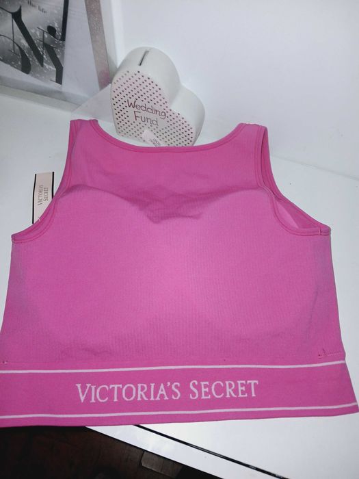Nowy crop top modelujący biust Vistoria`s Secret