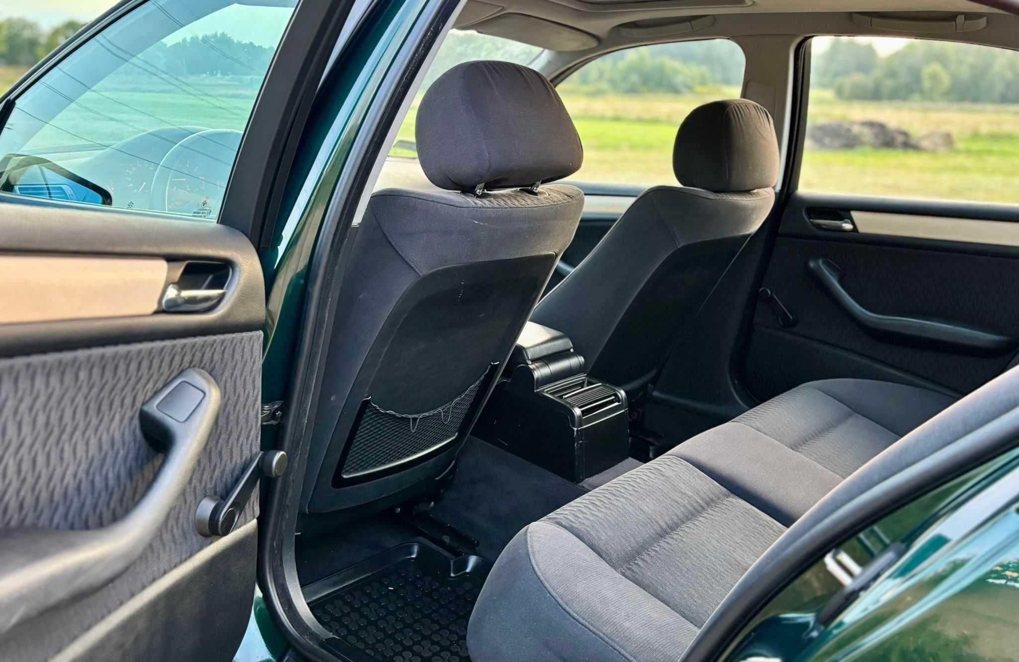 BMW 3 E46 1.8i SEDAN - Klimatyzacja - Szyberdach - Ringi - BDB STAN -
