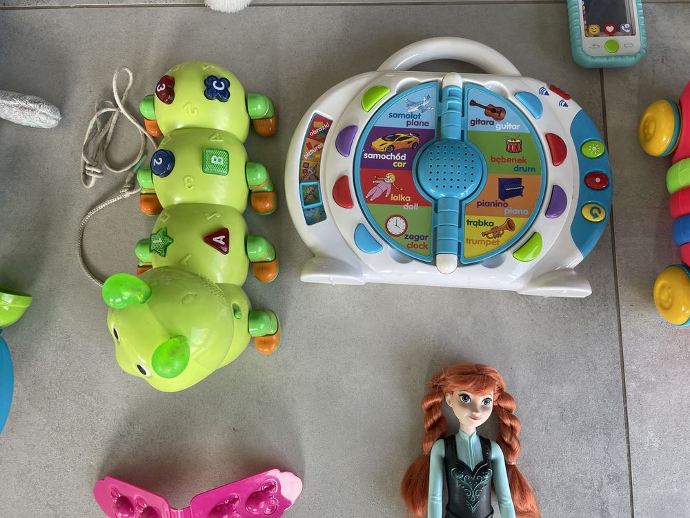 Zestaw zabawek edukacyjnych  interaktywnych lalka