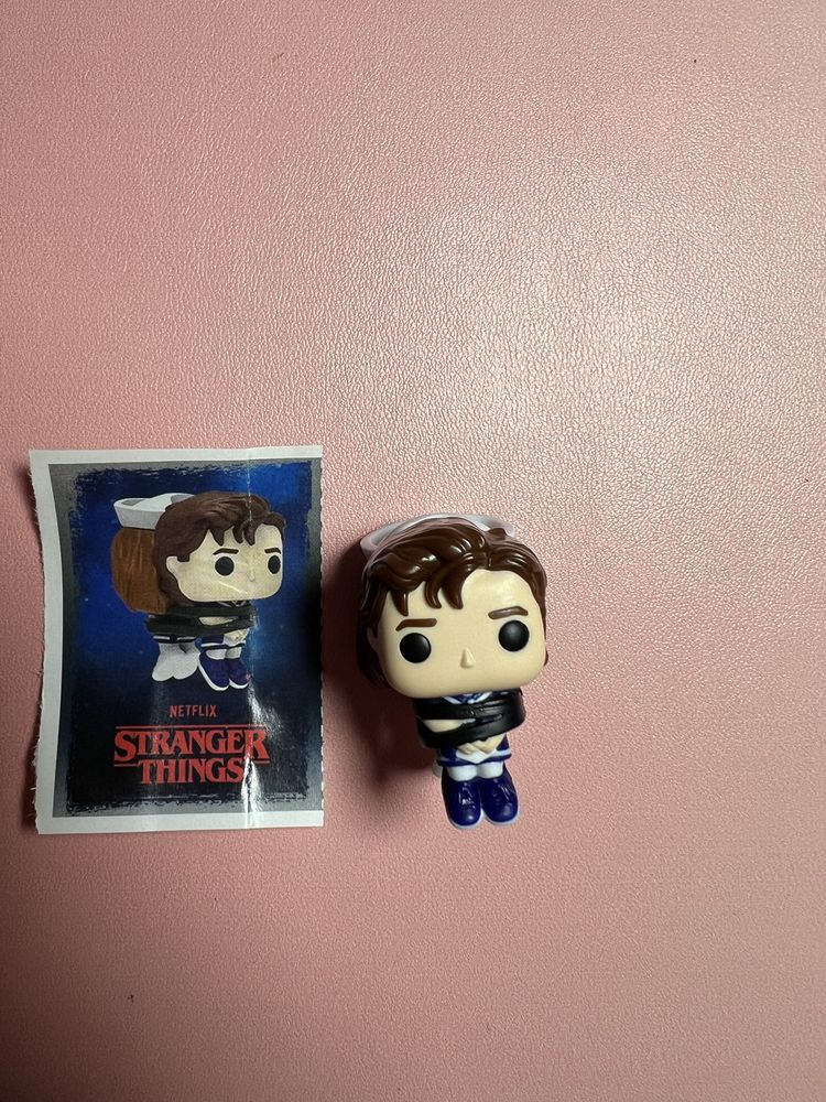 Дивні дива фанкопоп Стів і Робін/ Stranger things Funko Pop Kinder joy