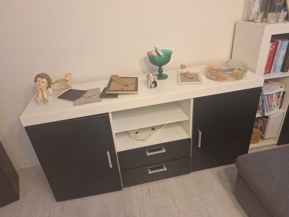 Zestaw mebli pokojowych