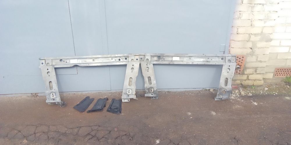 Підрамник Подрамник Балка під радіатори Renault Scenic 2 Megane 2