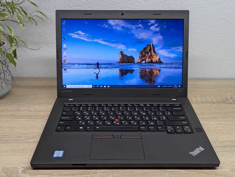 Игровой ноутбук /14 i7-6700HQ /16 GB DDR4 /GeForce 940MX 2Gb/SSD 360Gb