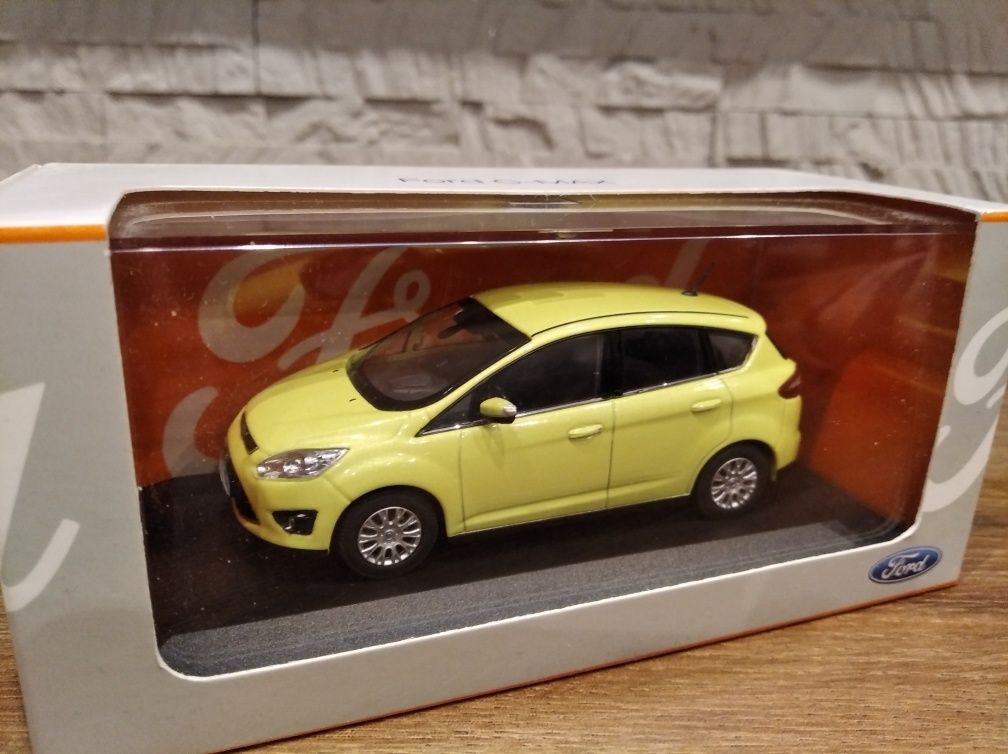 1:43 Minichamps Ford C-Maxx model