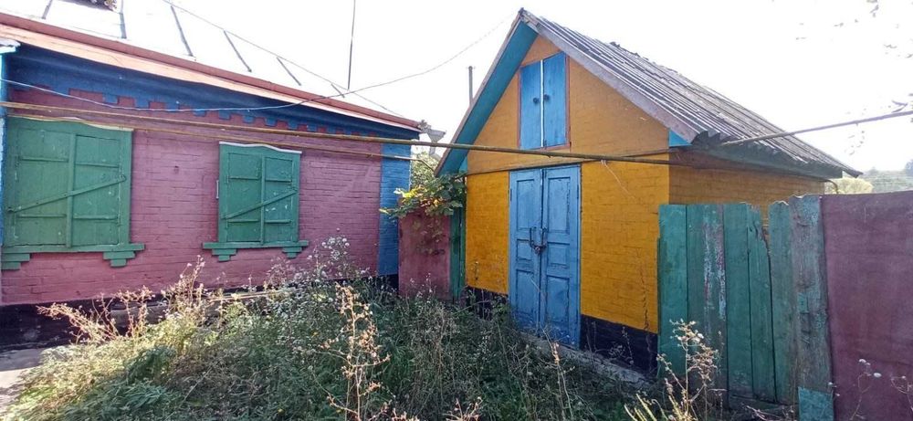 Будинок в тихому селі Коломак!