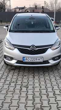 Opel Zafira C 2016 рік 2.0 дизель.автомат