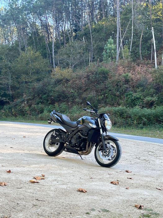 Suzuki GSR 600 Black Edition