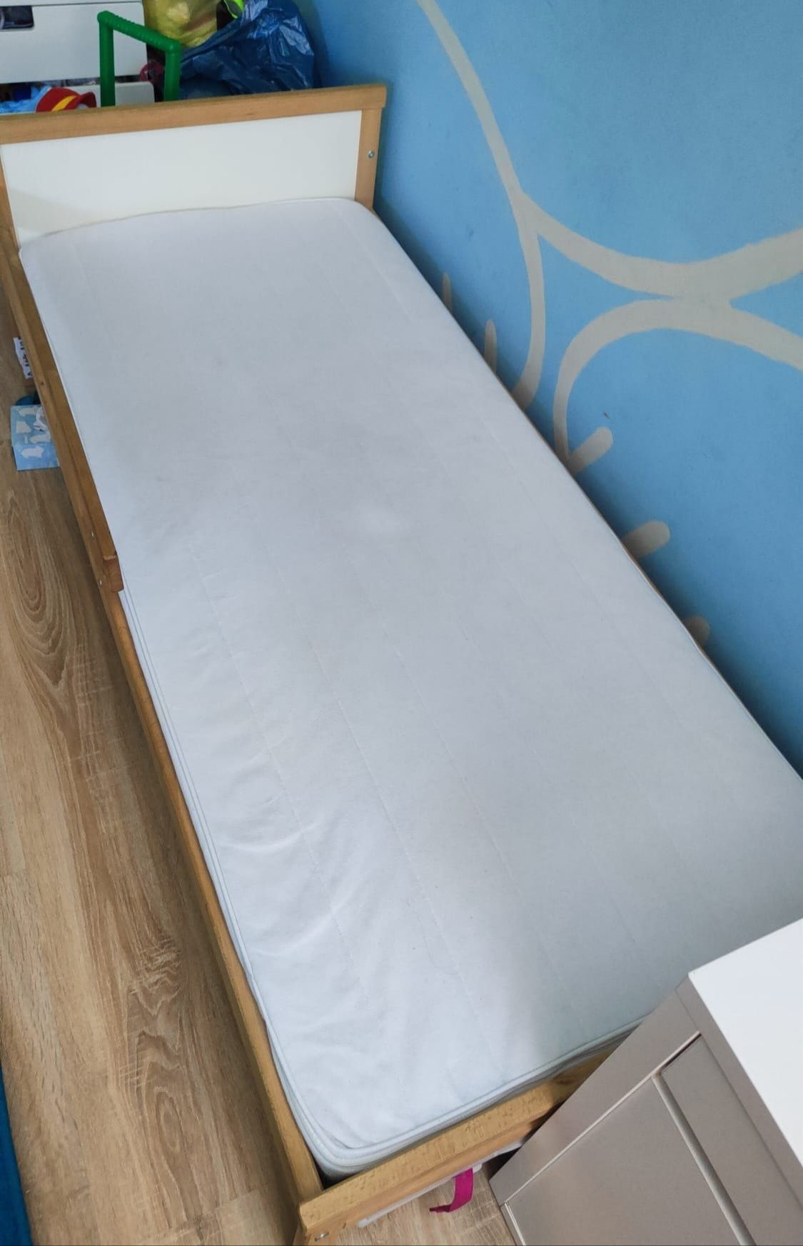 Łóżko Singlar Ikea 70x160 +dno+ materac 2szt w cenie 1szt