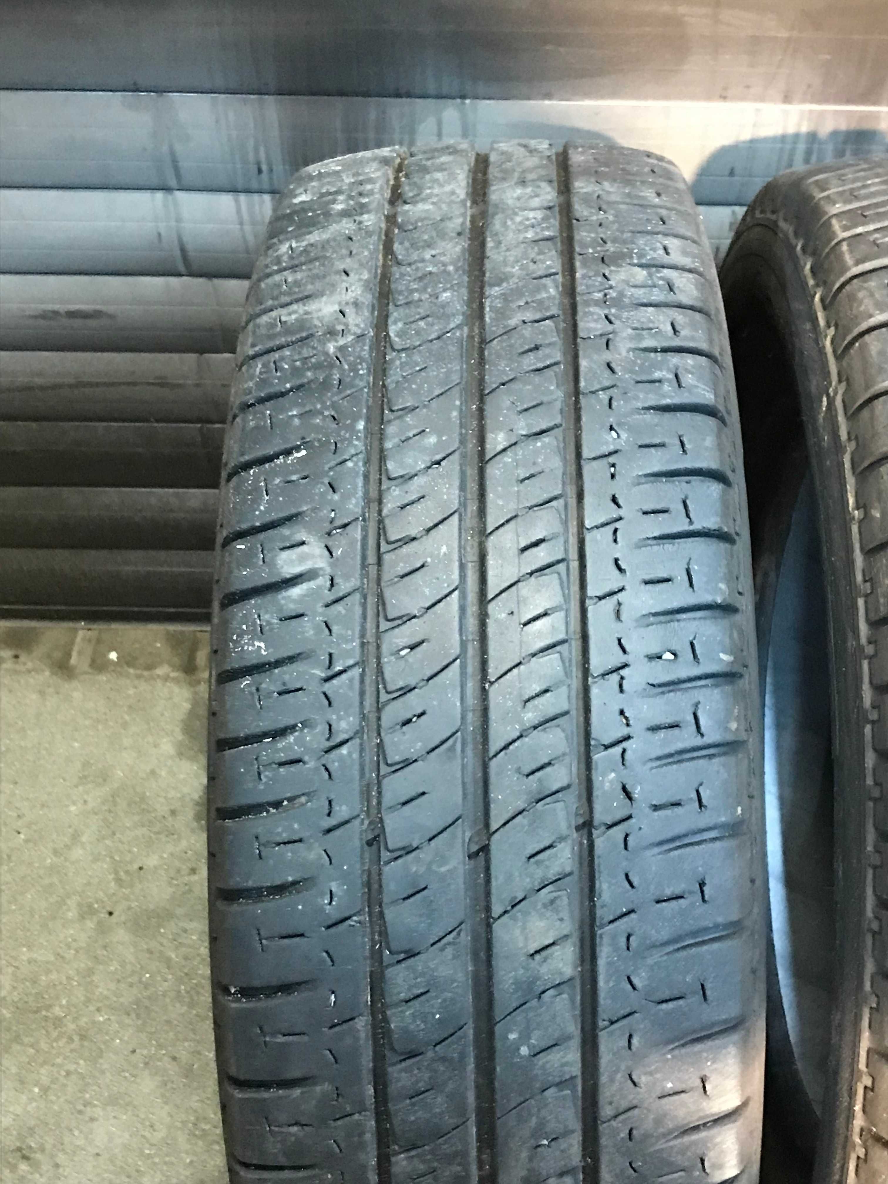 Michelin Agilis 235/65R16 Rok 2015 7mm bieżnika