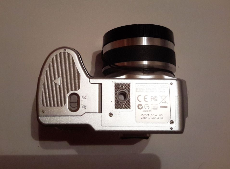 Фотоаппарат Olympus SP-510 UZ + сумка Targus, ремешок, кабеля, коробка