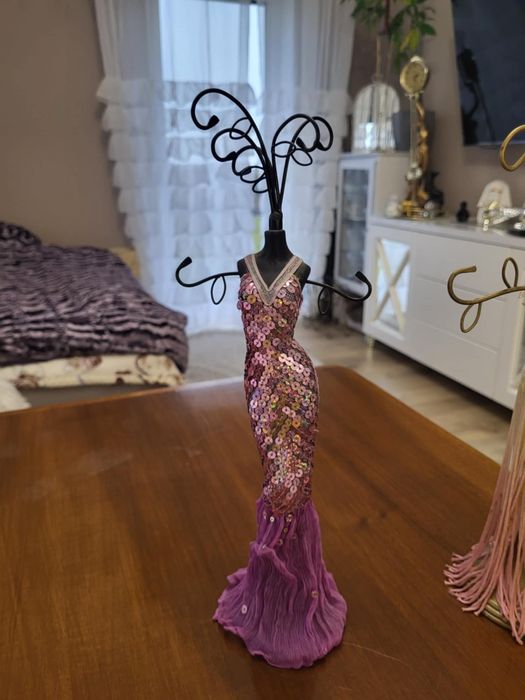 Stojak na biżuterię