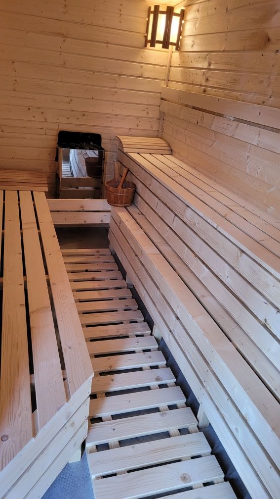 Domki pod Sosnami PREMIUM Jacuzzi  Basen Sauna DUŻA WIATA Radawa