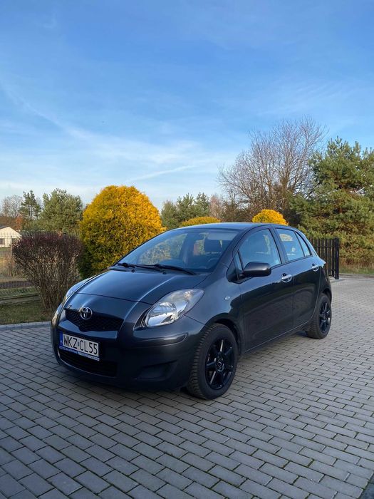 Toyota Yaris II Hatchback 5d 1.33 Dual VVT-i 101KM 2010 Salon Polska