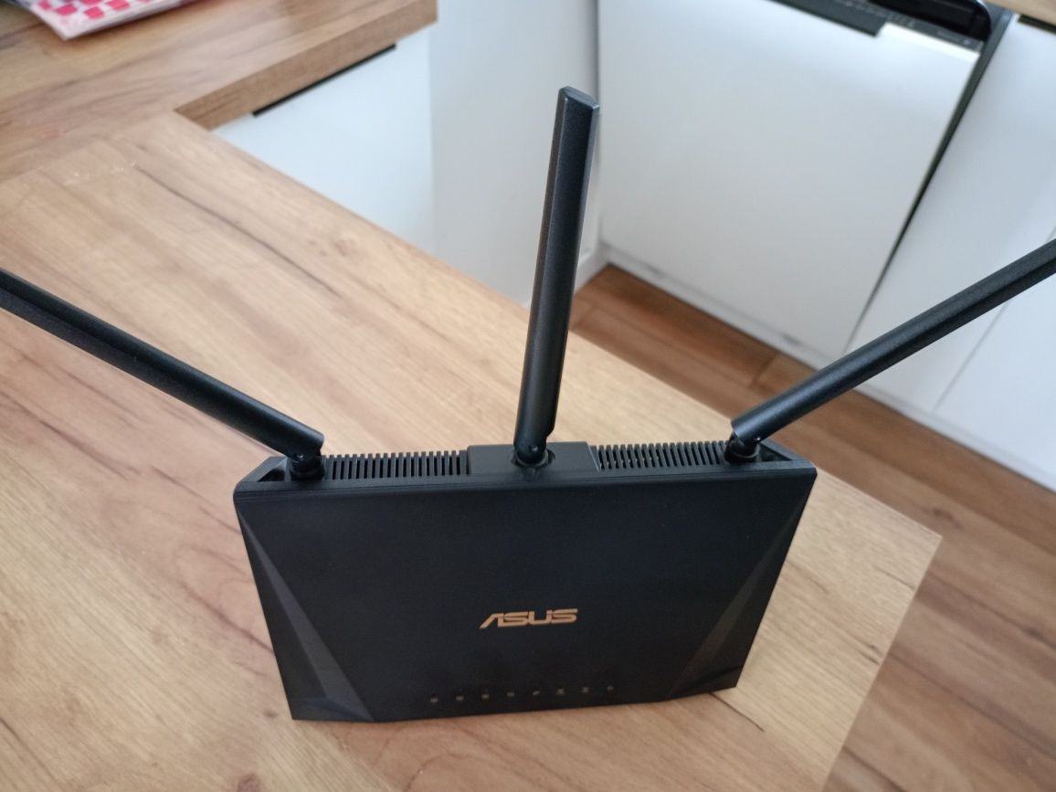 Router Asus RT-AC1750U dual band gigabit wifi 5