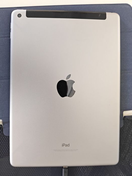 iPad 6 gen 2018 wi-fi + sim