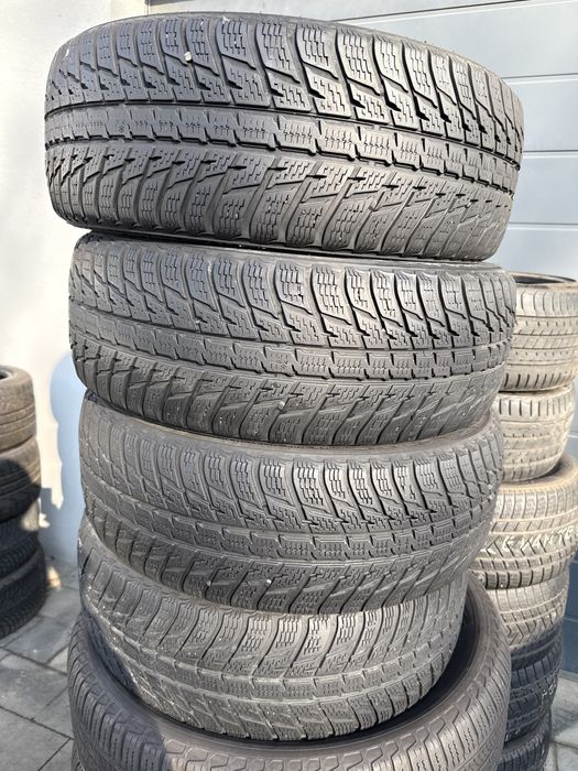Шини резина 225/60/17 r17 Nokian комплект зимні